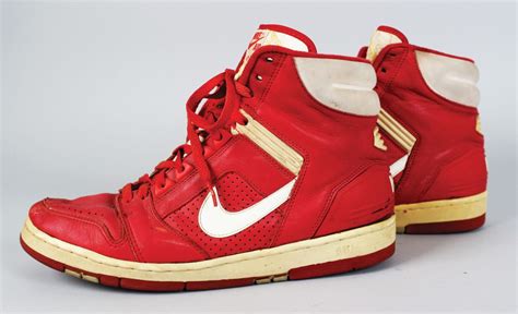 fake nikes online